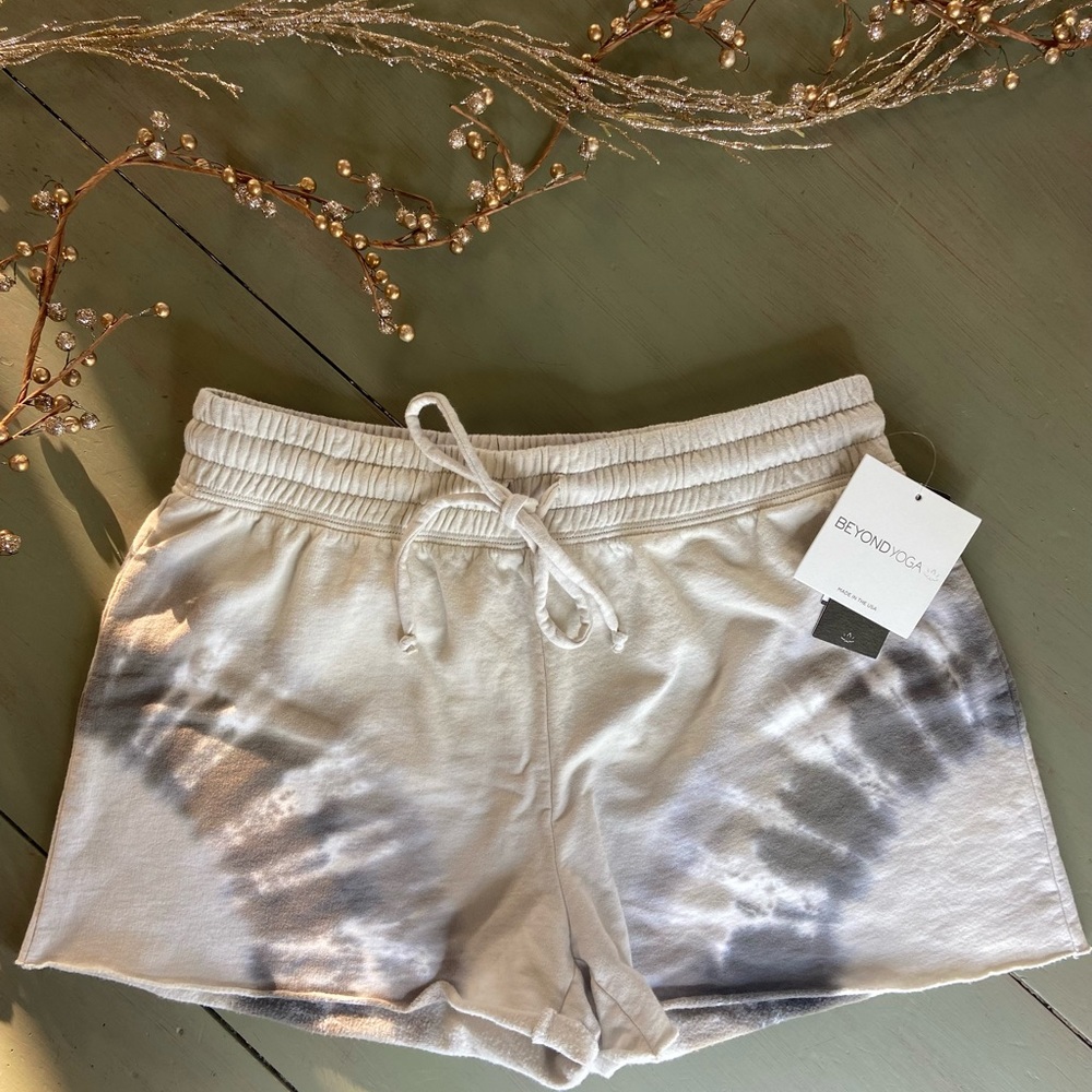 Beyond Yoga Shorts in Tie Dye